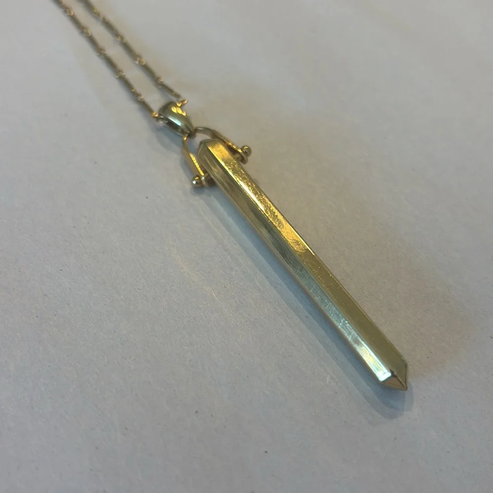 Stella & Dot Rebel Pendant Necklace